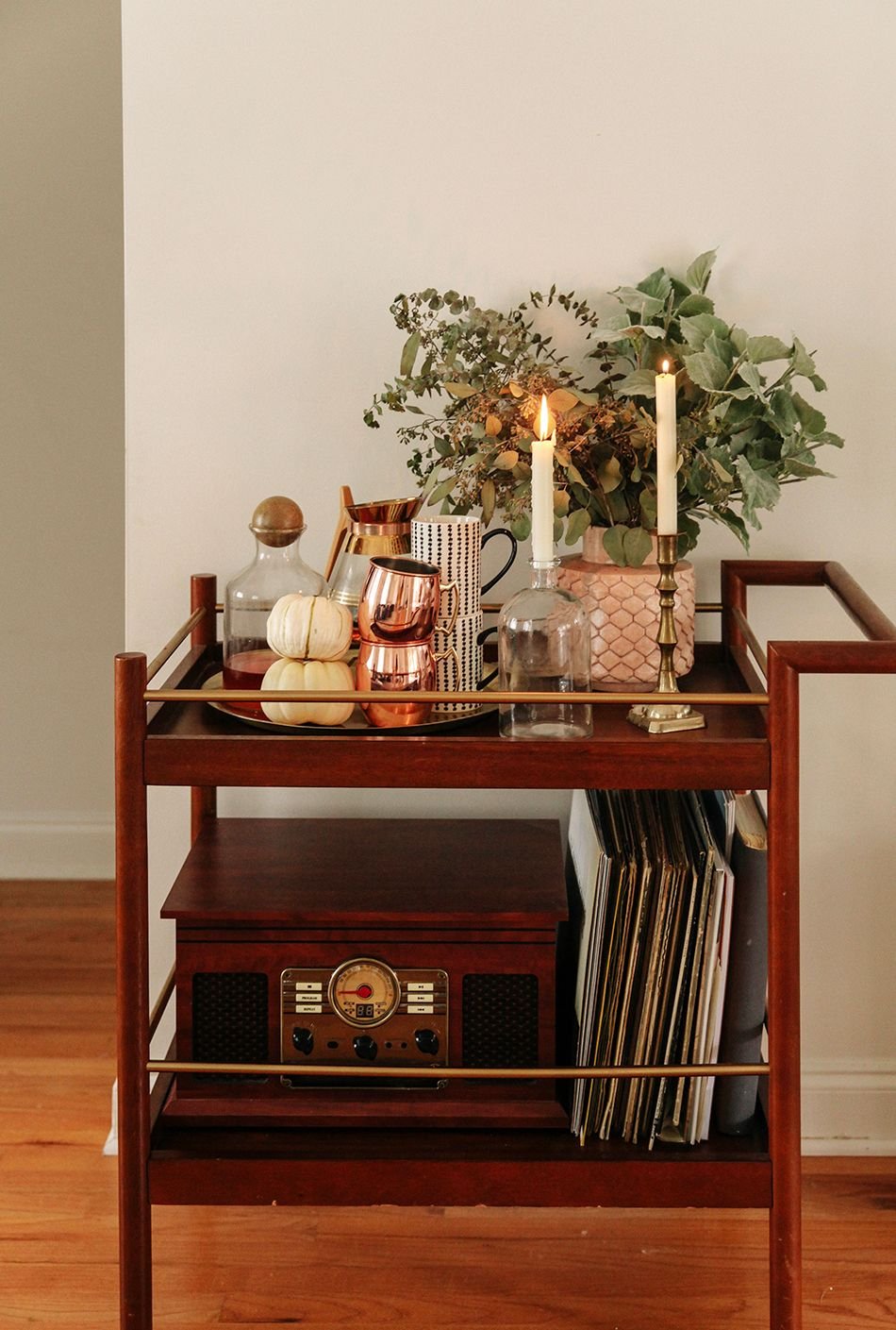 25 Bar Cart Ideas to Change Your Room's Energy